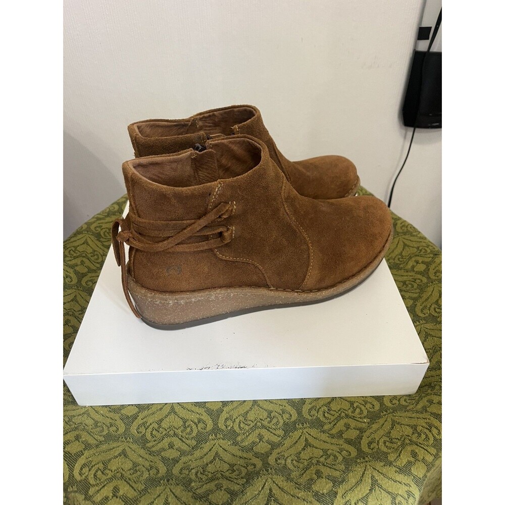 Born Viana Womens Brown Suede Wedge Ankle Zip Comfort Boots Size 9